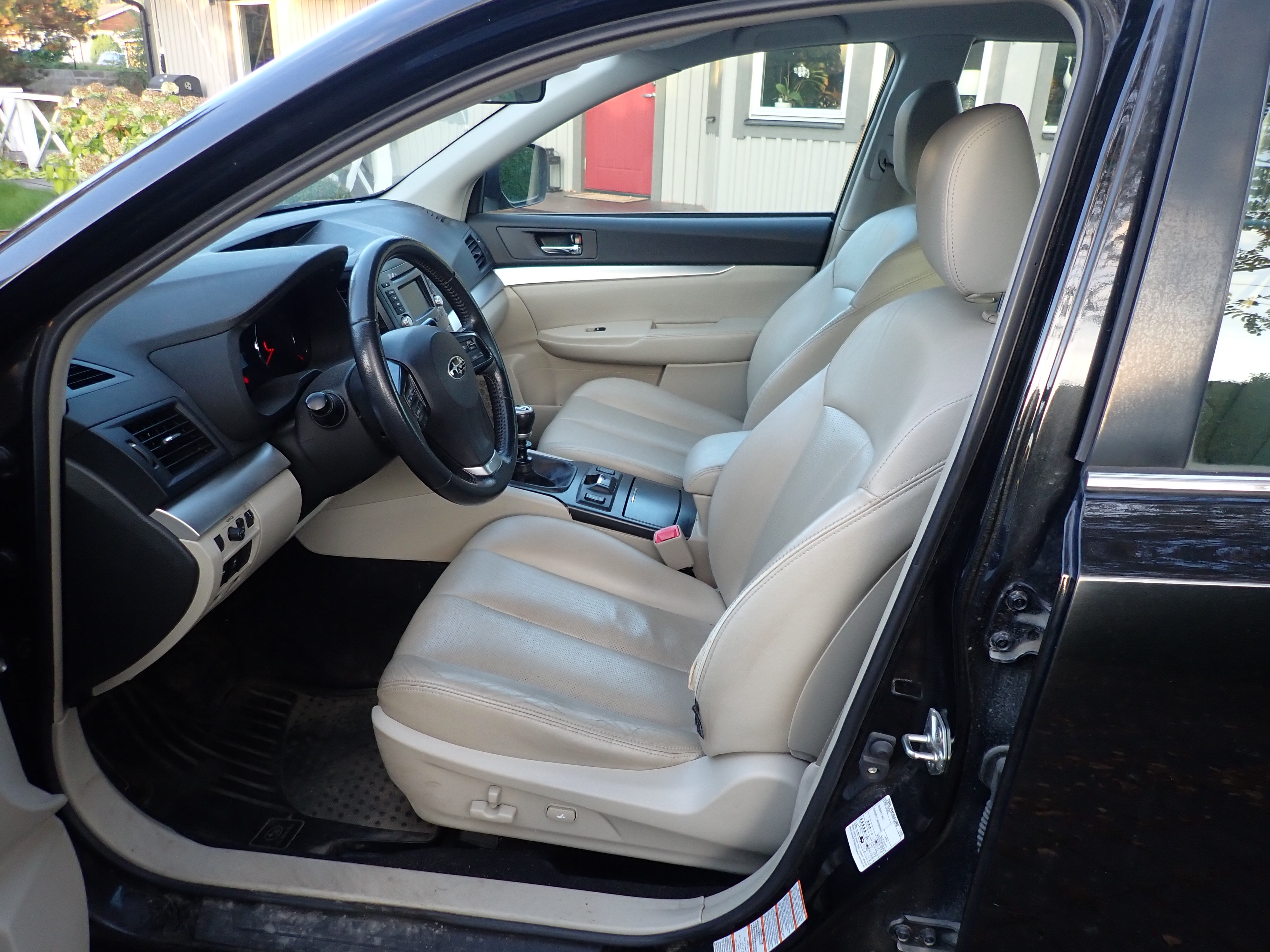 Subaru Outback 2.0D 2013, bild 5/7