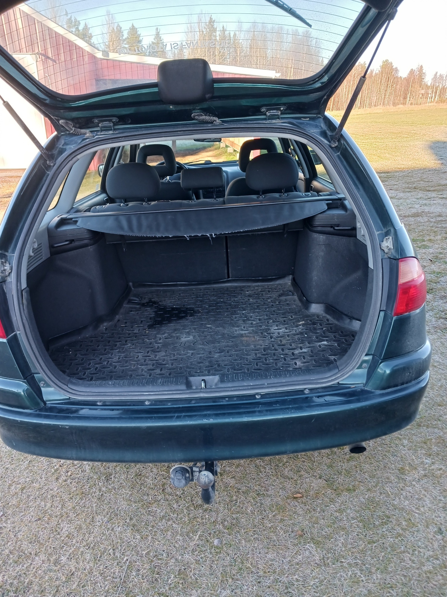 Toyota Avensis 1.8 2002, bild 4/6