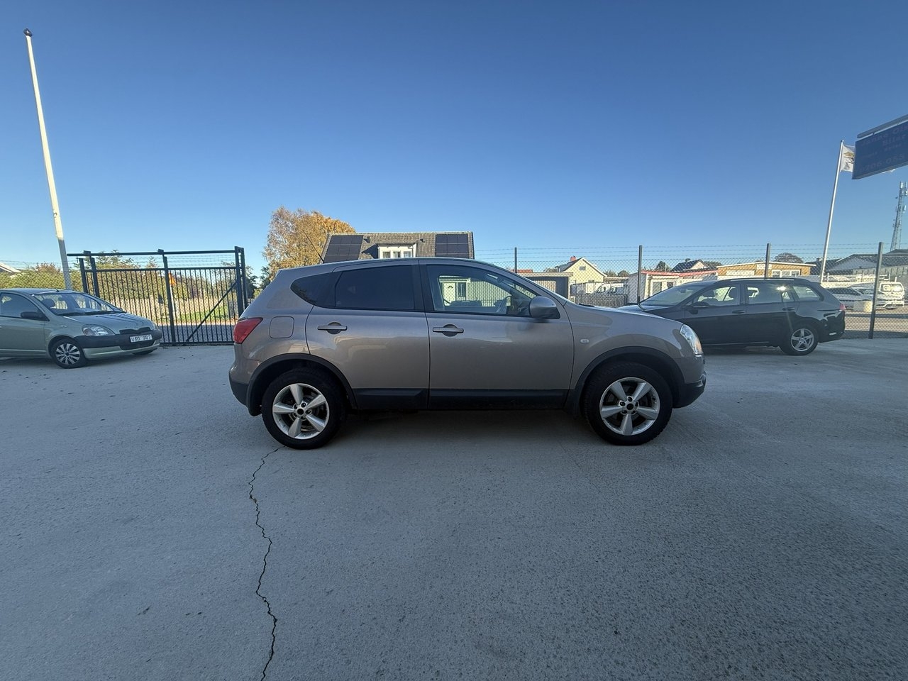 Nissan Qashqai 2.0 2010, bild 4/10