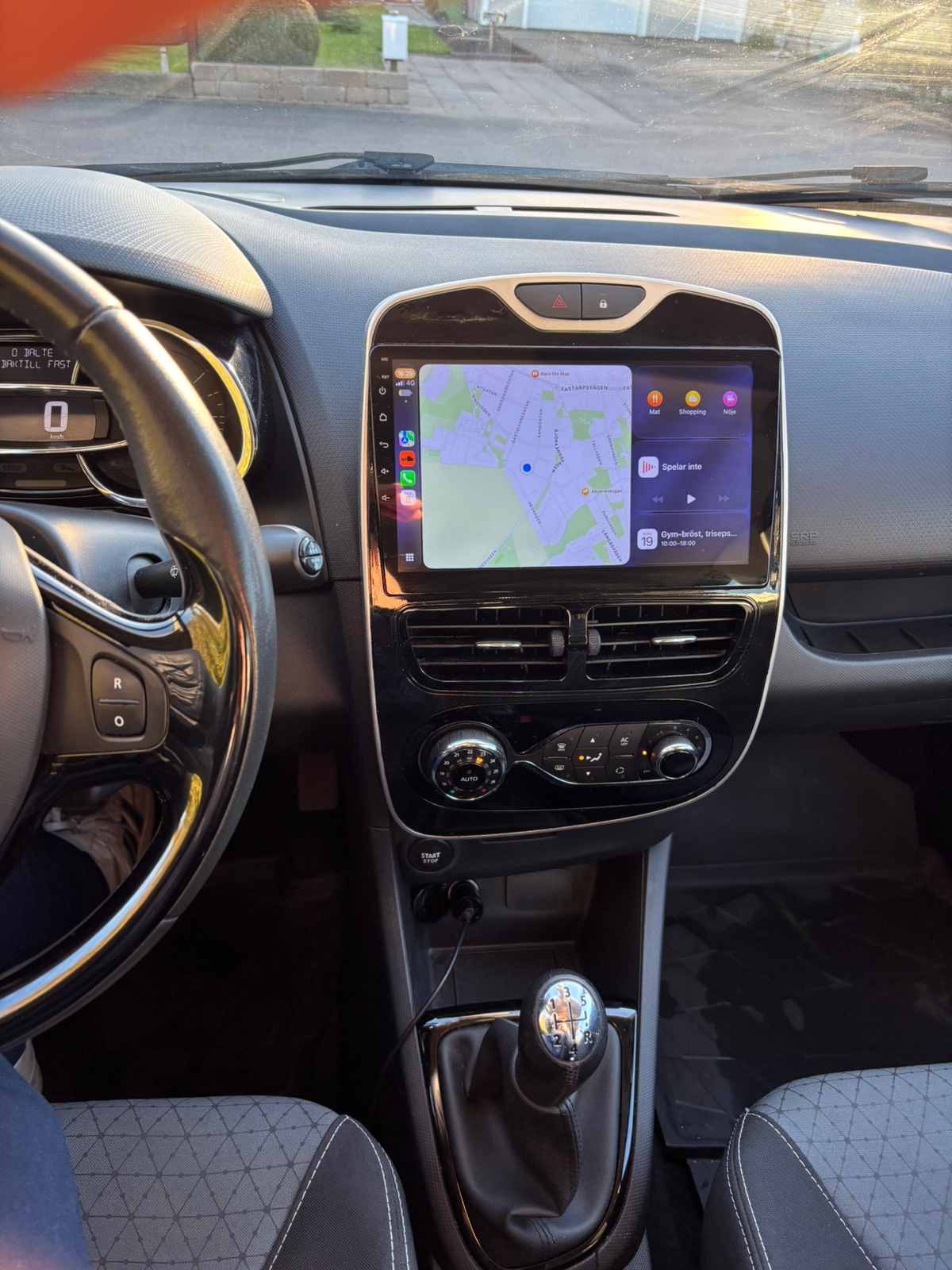 Renault Clio TCe 90 2014, bild 4/7