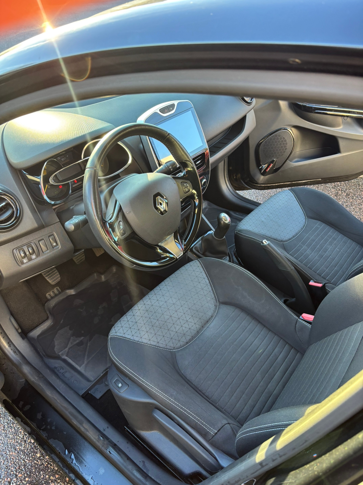 Renault Clio TCe 90 2014, bild 6/7