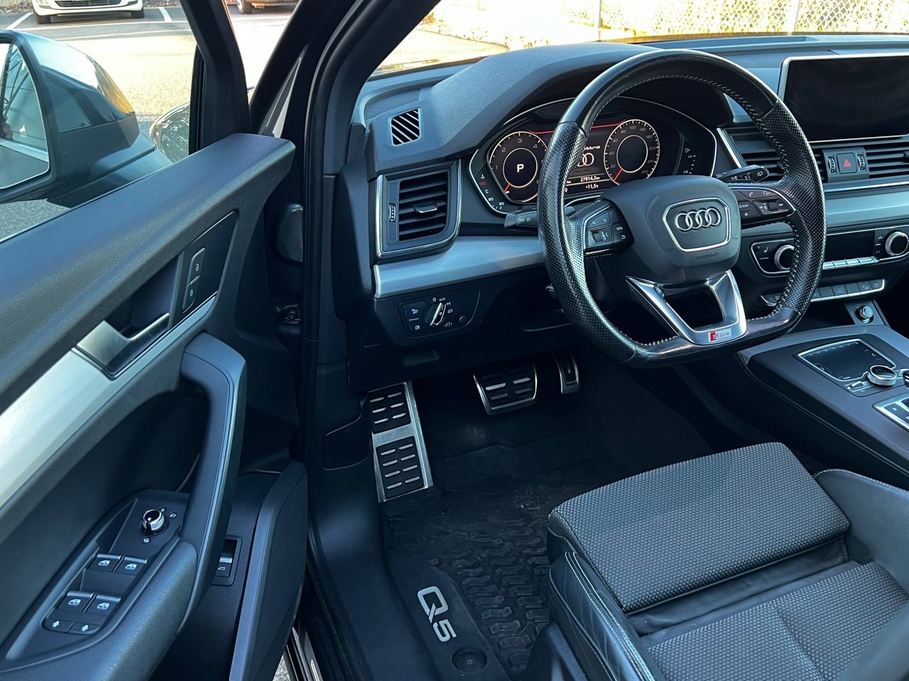 Audi Q5 2.0 TDI 2017, bild 6/10