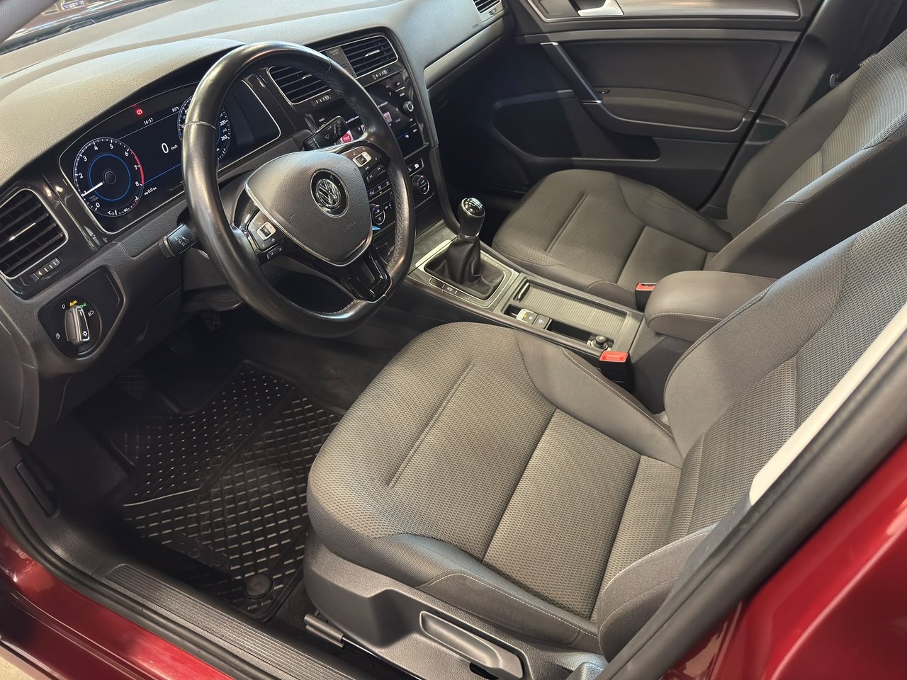 Volkswagen Golf 1.0 TSI 2019, bild 7/10