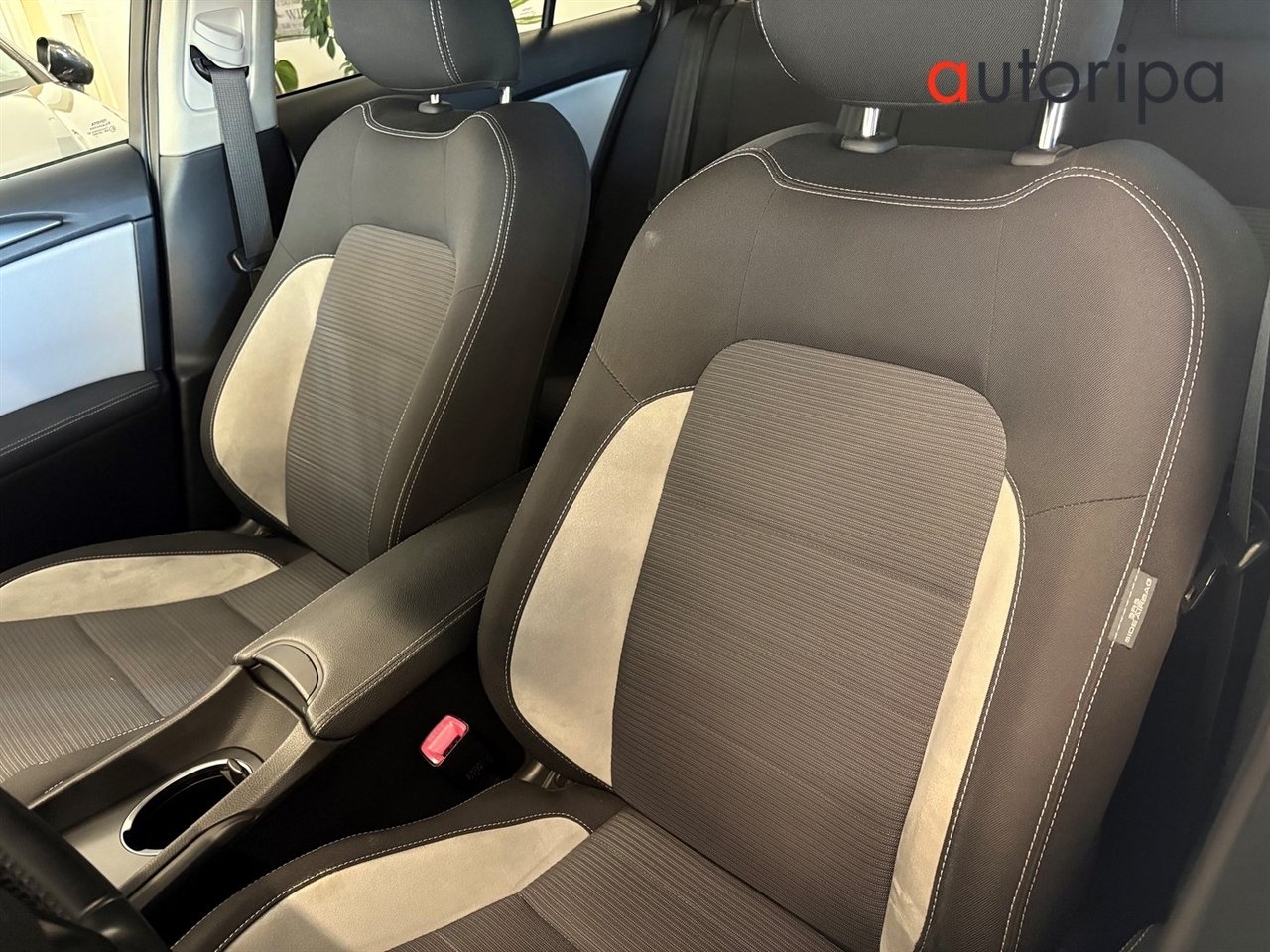 Toyota Avensis 1.8 2015, bild 7/10