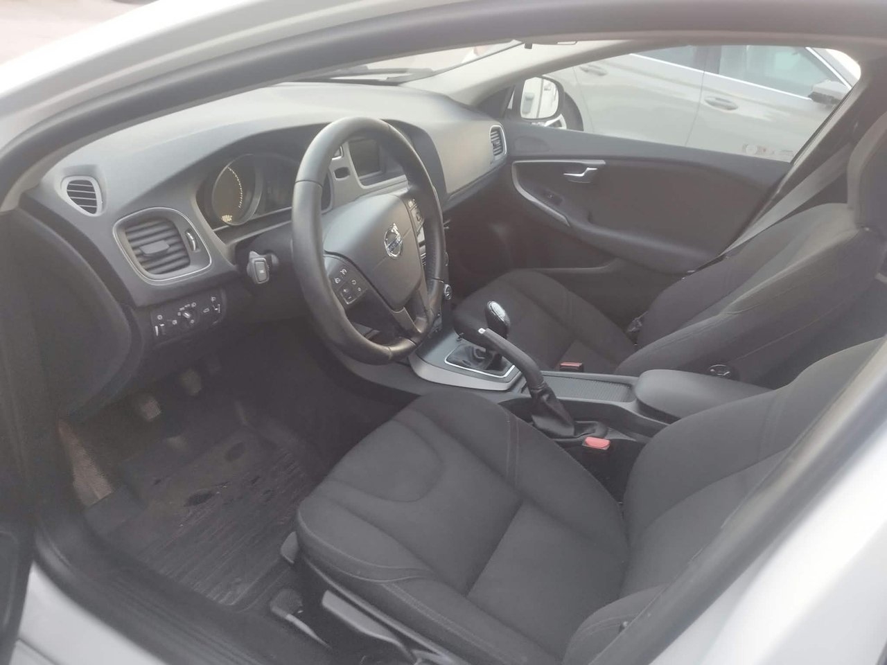 Volvo V40 D2 Kinetic 2016, bild 3/3
