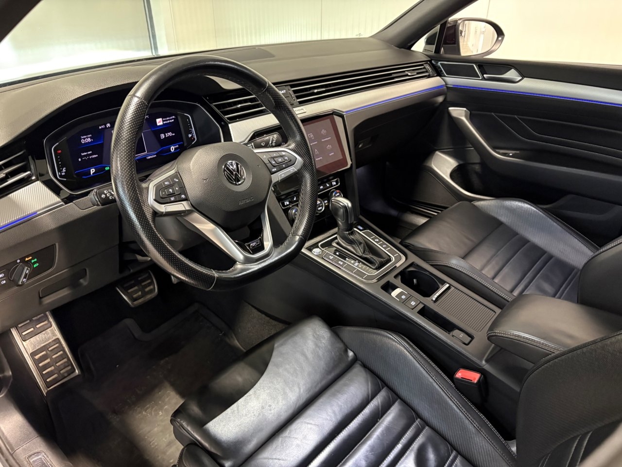 Volkswagen Passat 2.0 TDI SCR R-Line 2020, bild 7/10