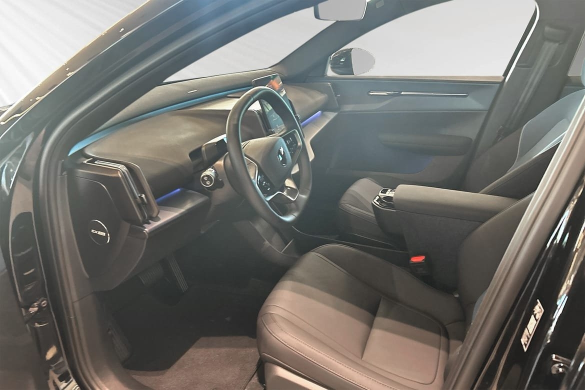Volvo EX30 Extended Range Plus 2026, bild 7/10