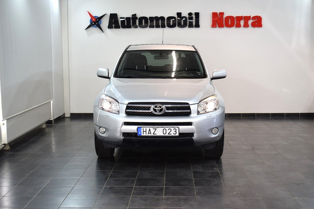 Toyota RAV4 2.0 2008, bild 2/10