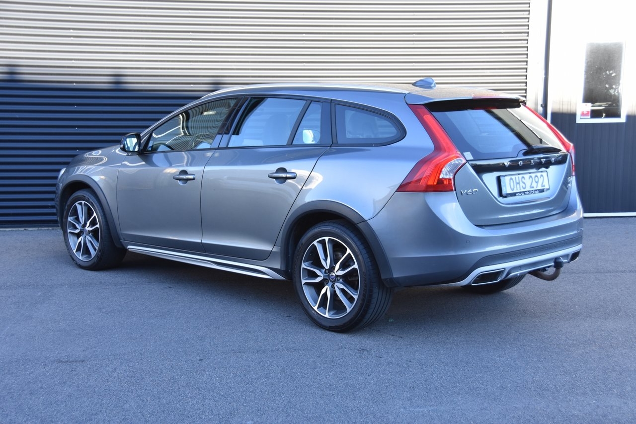 Volvo V60 D4 Summum Business Advanced 2017, bild 4/10
