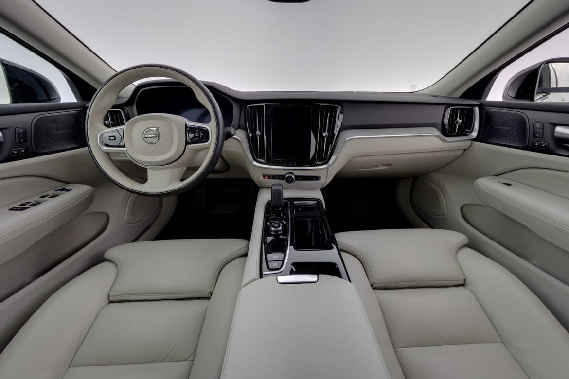 Volvo V60 T6 Plus Dark Nordic 2026, bild 7/10