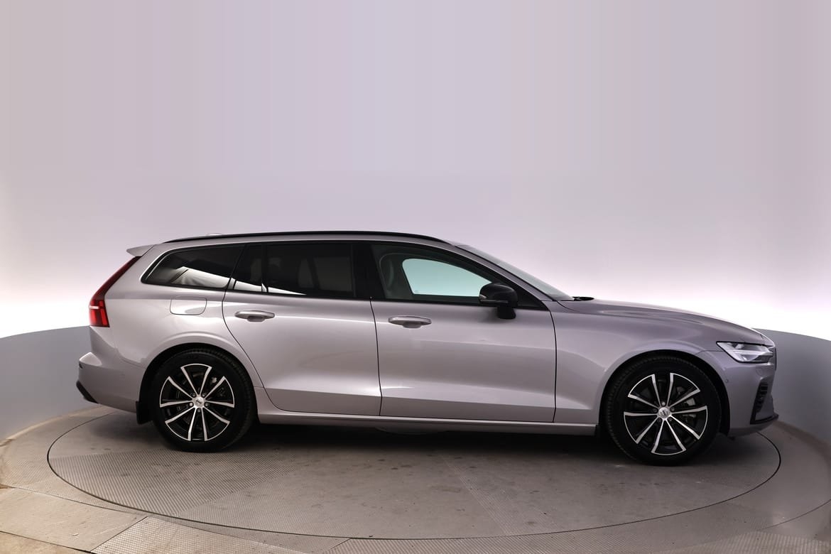Volvo V60 T6 Plus Dark Nordic 2026, bild 5/10