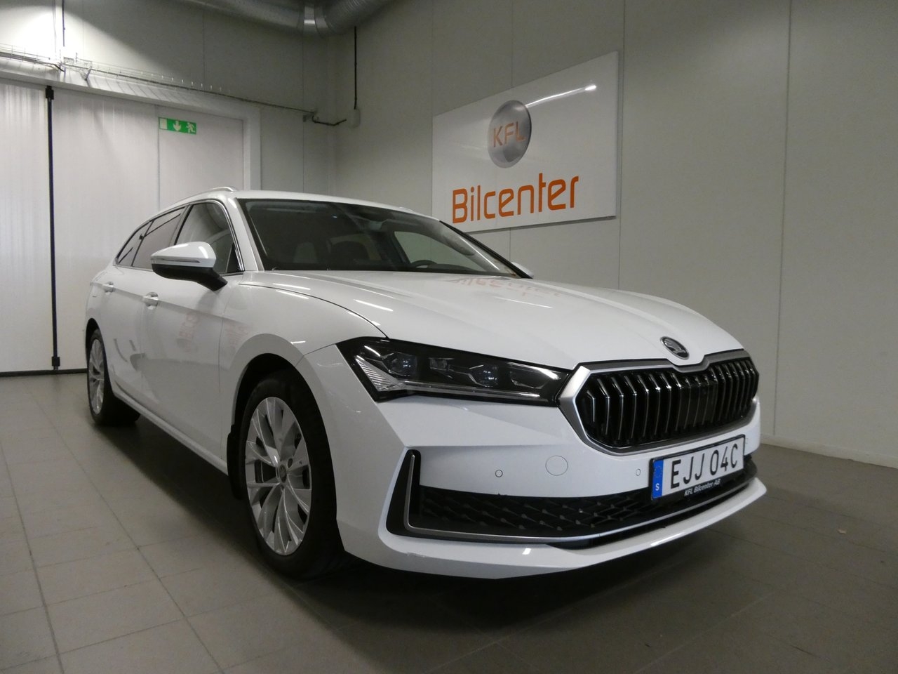 Skoda Superb iV 1.5 TSI PHEV 2025, bild 5/10