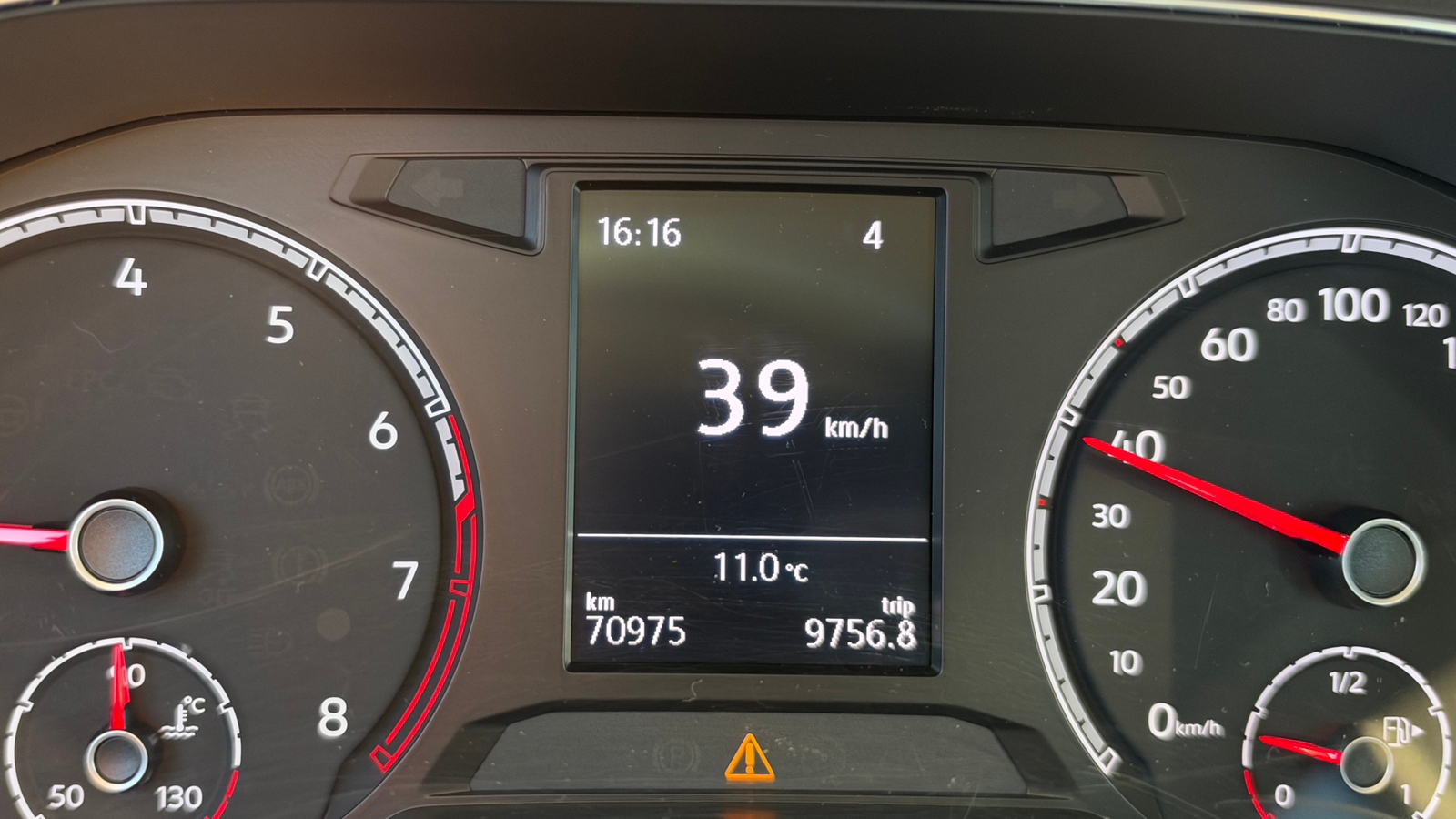 Volkswagen T-Roc 1.0 TSI 2022, bild 7/8