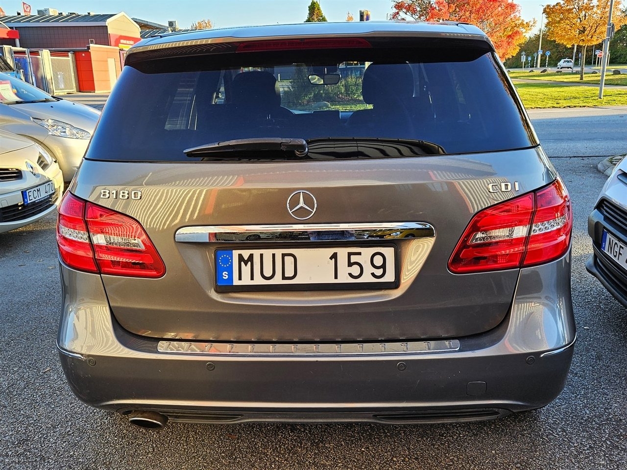 Mercedes-Benz B 2012, bild 6/10