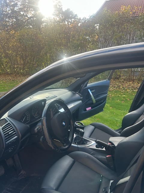 BMW 120i 2010, bild 4/5