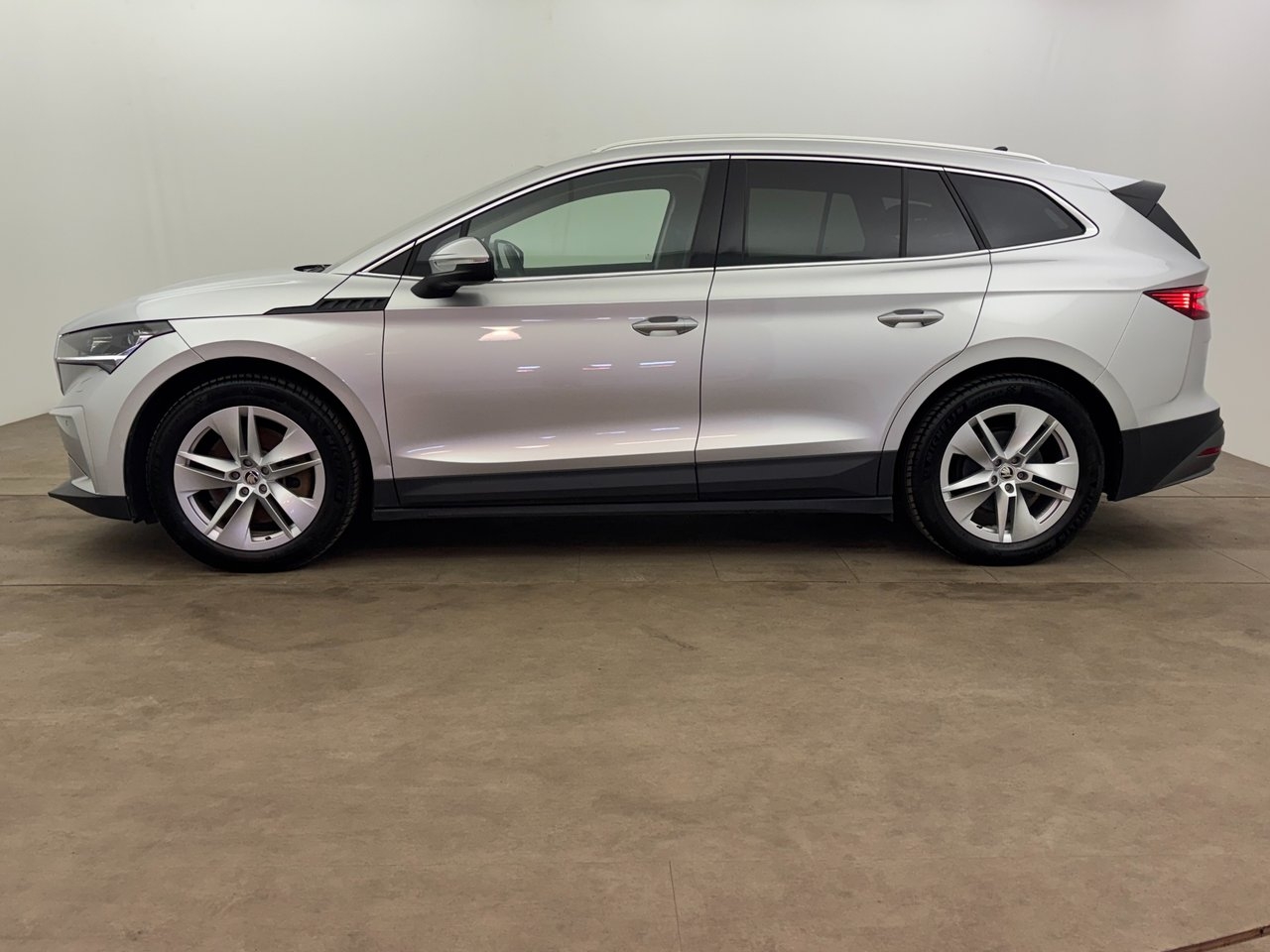 Skoda Enyaq 80x 2023, kuva 3/10