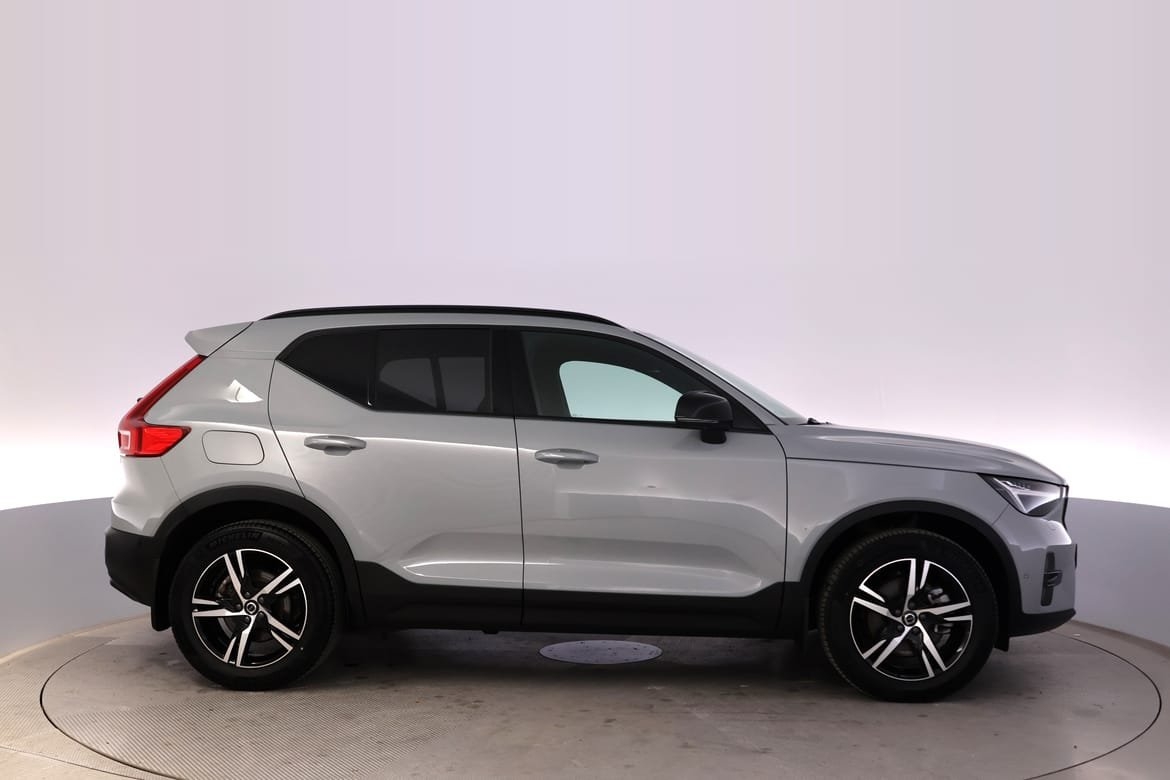 Volvo XC40 B3 Plus Dark 2025, bild 5/10