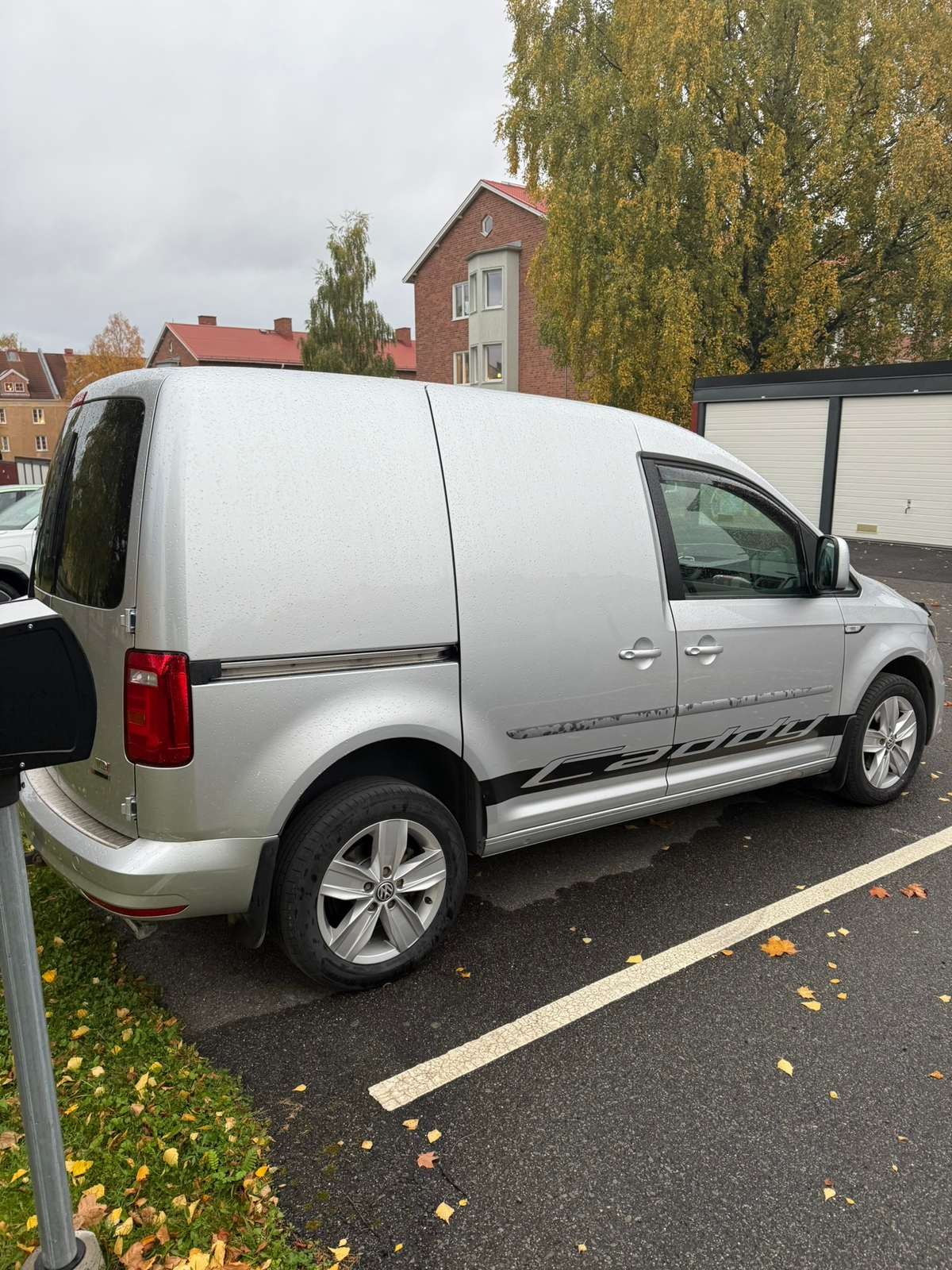 Volkswagen Caddy 2.0 TDI SCR 2017, bild 4/5