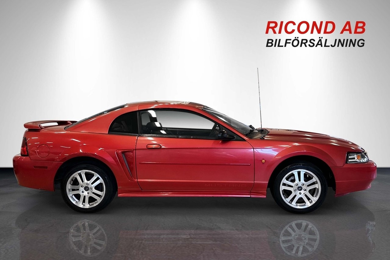 Ford Mustang 2002, bild 2/10