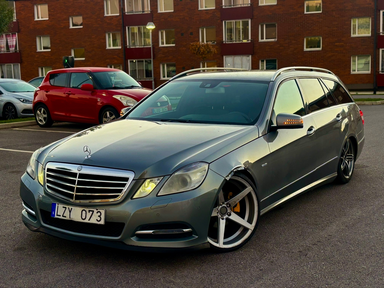 Mercedes-Benz E 2012, bild 4/8