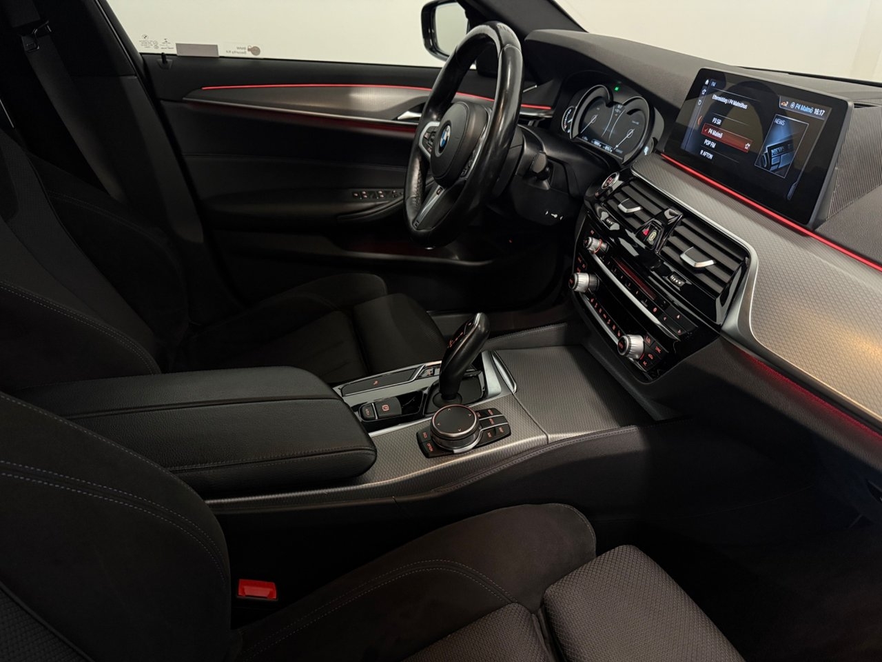 BMW 520d M Sport 2018, bild 6/10