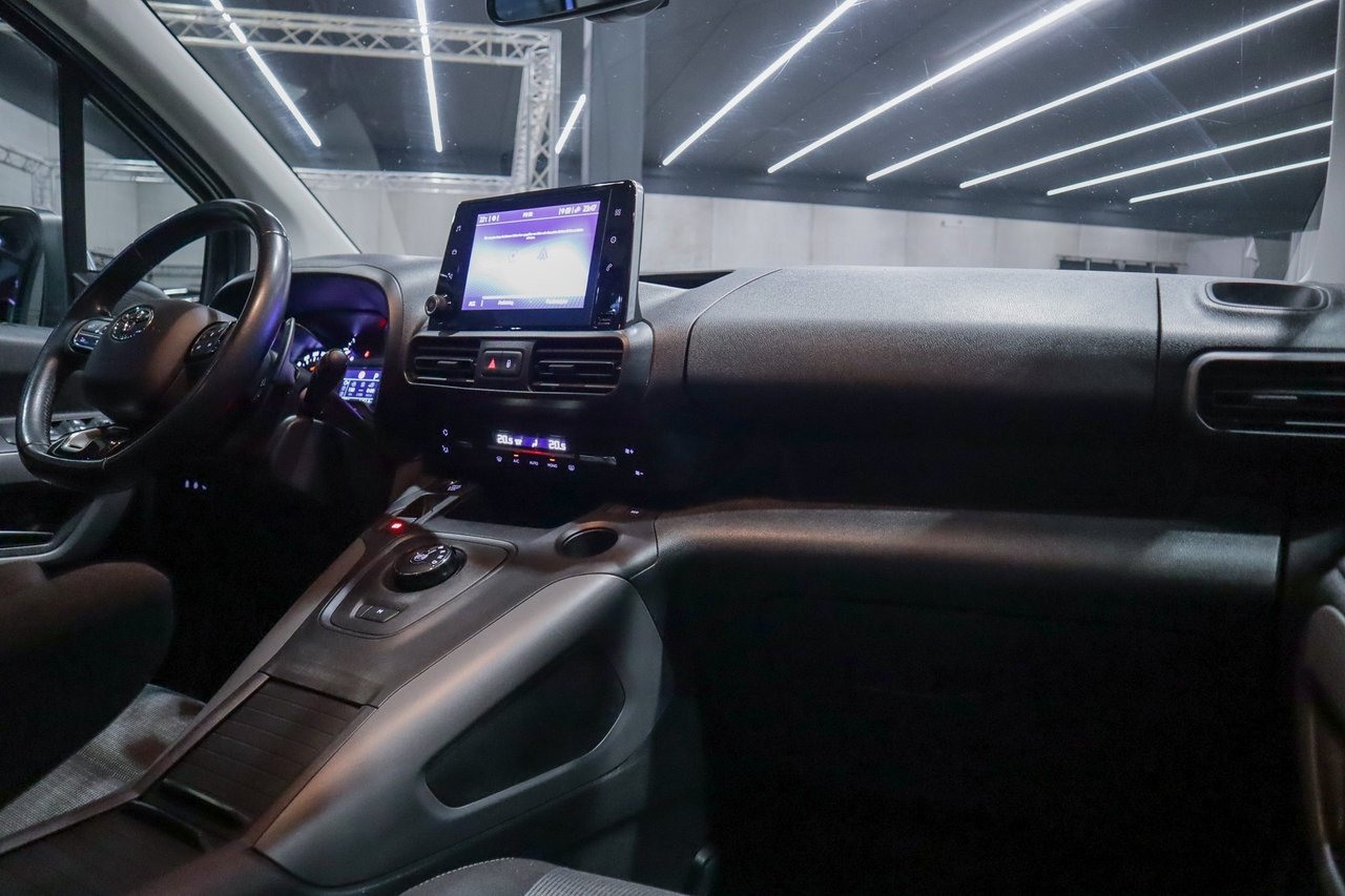Toyota Proace City Verso 1.2 Turbo 2020, bild 6/10
