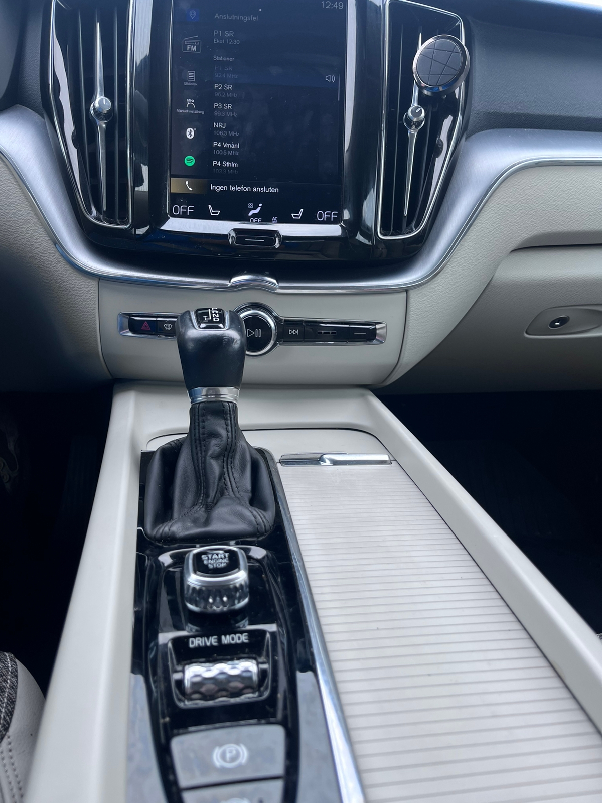 Volvo XC60 D4 2019, bild 6/7