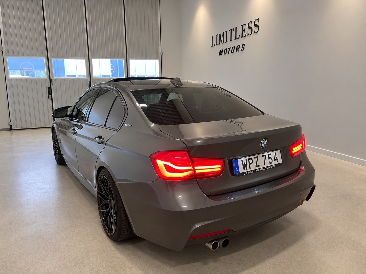 BMW 330e 2017, bild 5/10