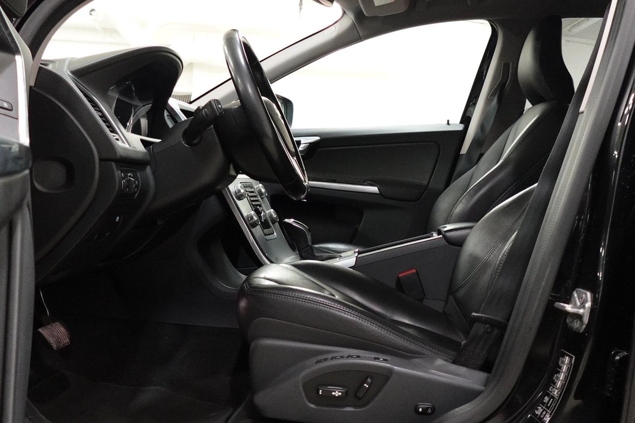 Volvo XC60 D4 Summum Classic 2017, bild 4/10