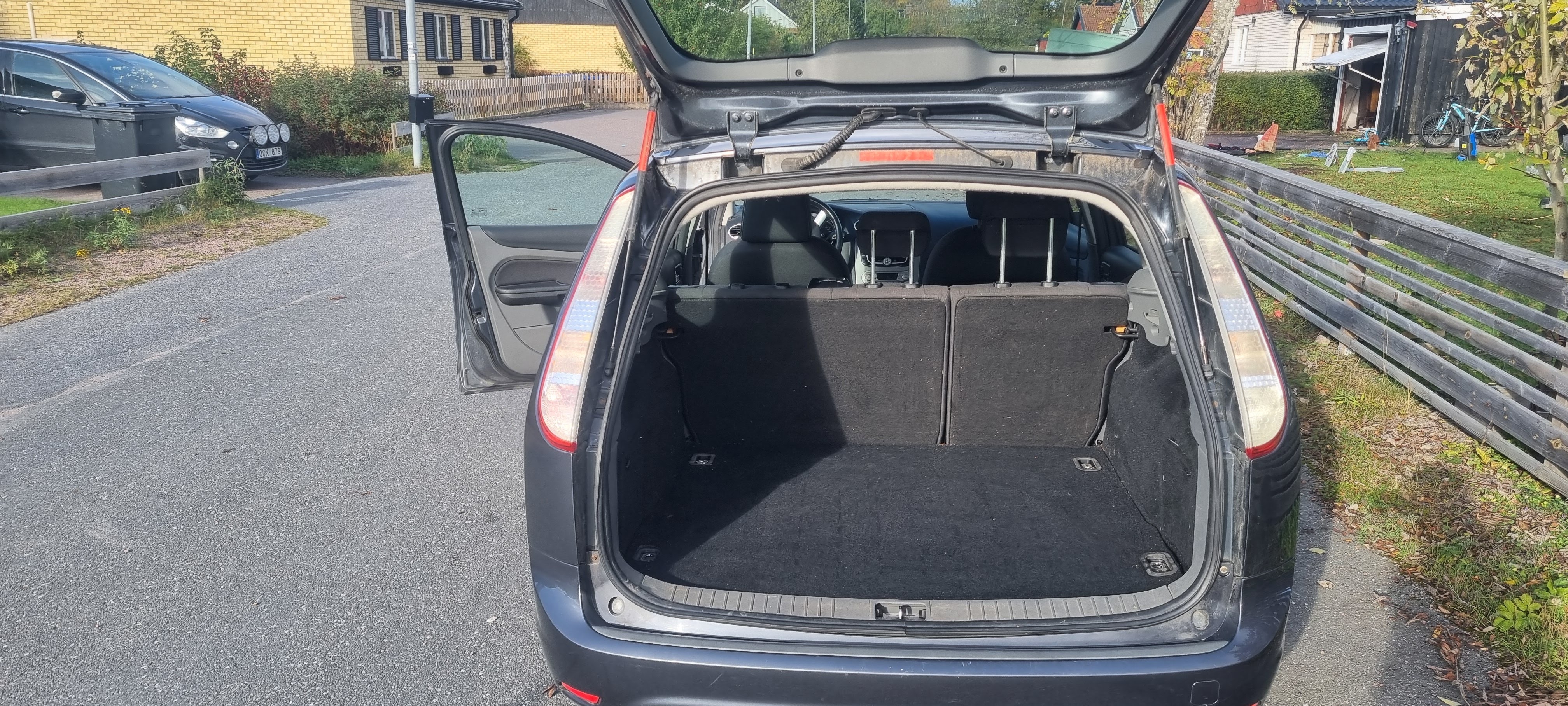 Ford Focus 1.8 2008, bild 2/5