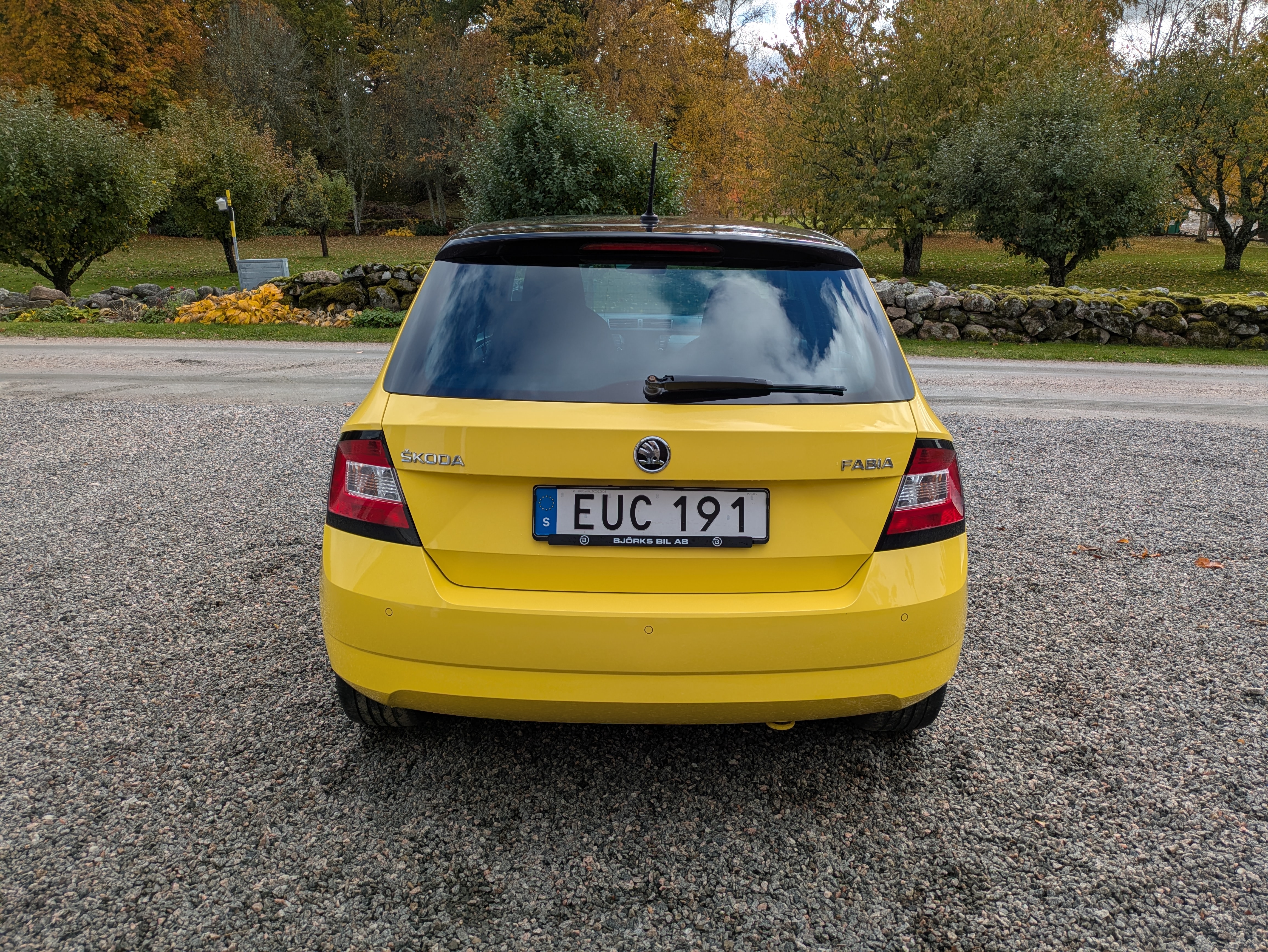 Skoda Fabia 1.2 TSI 2015, bild 4/10