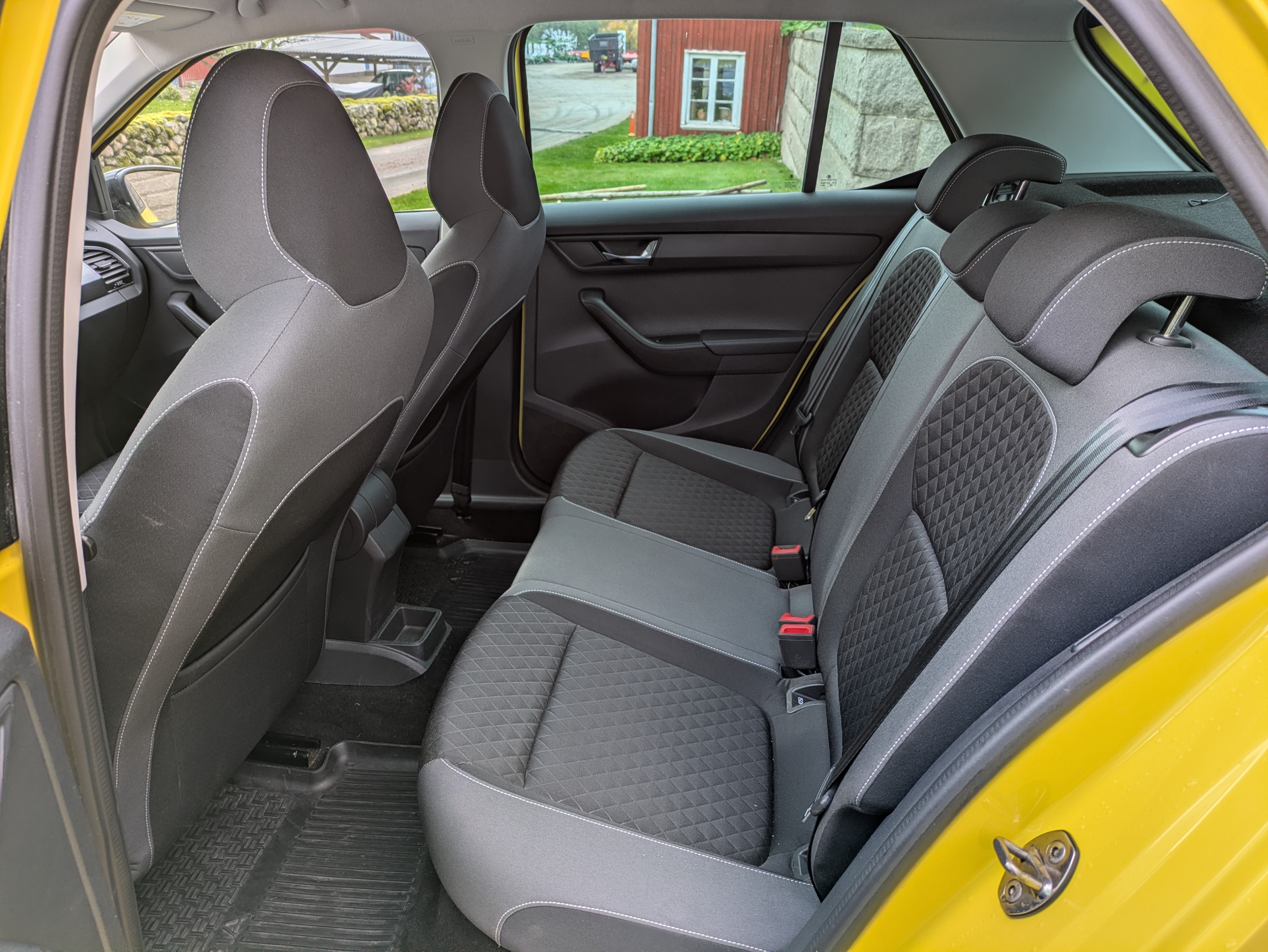 Skoda Fabia 1.2 TSI 2015, bild 6/10