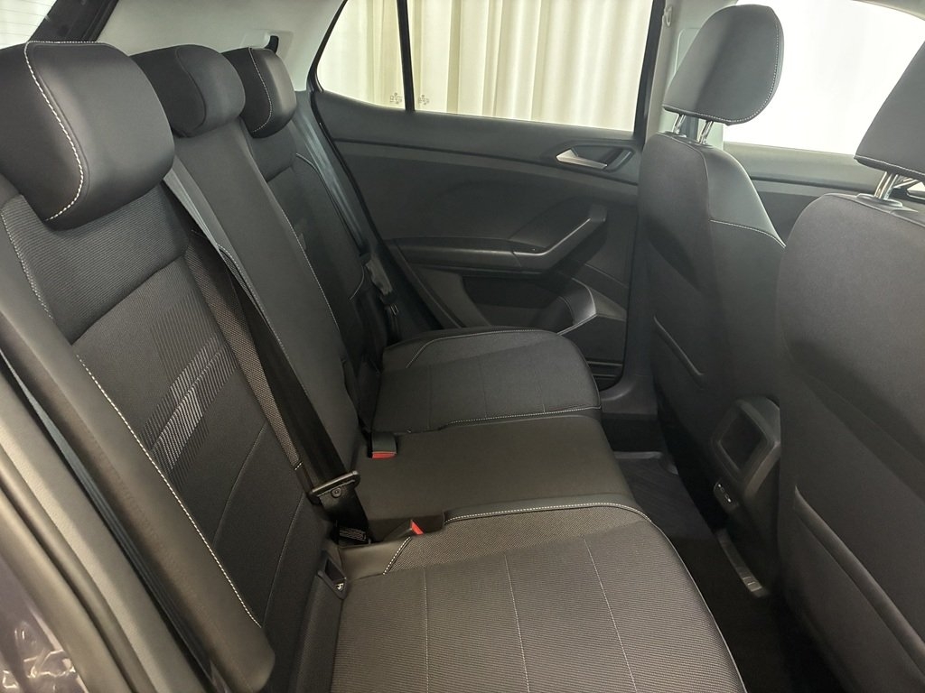 Volkswagen T-Cross 1.0 TSI 2023, bild 6/9