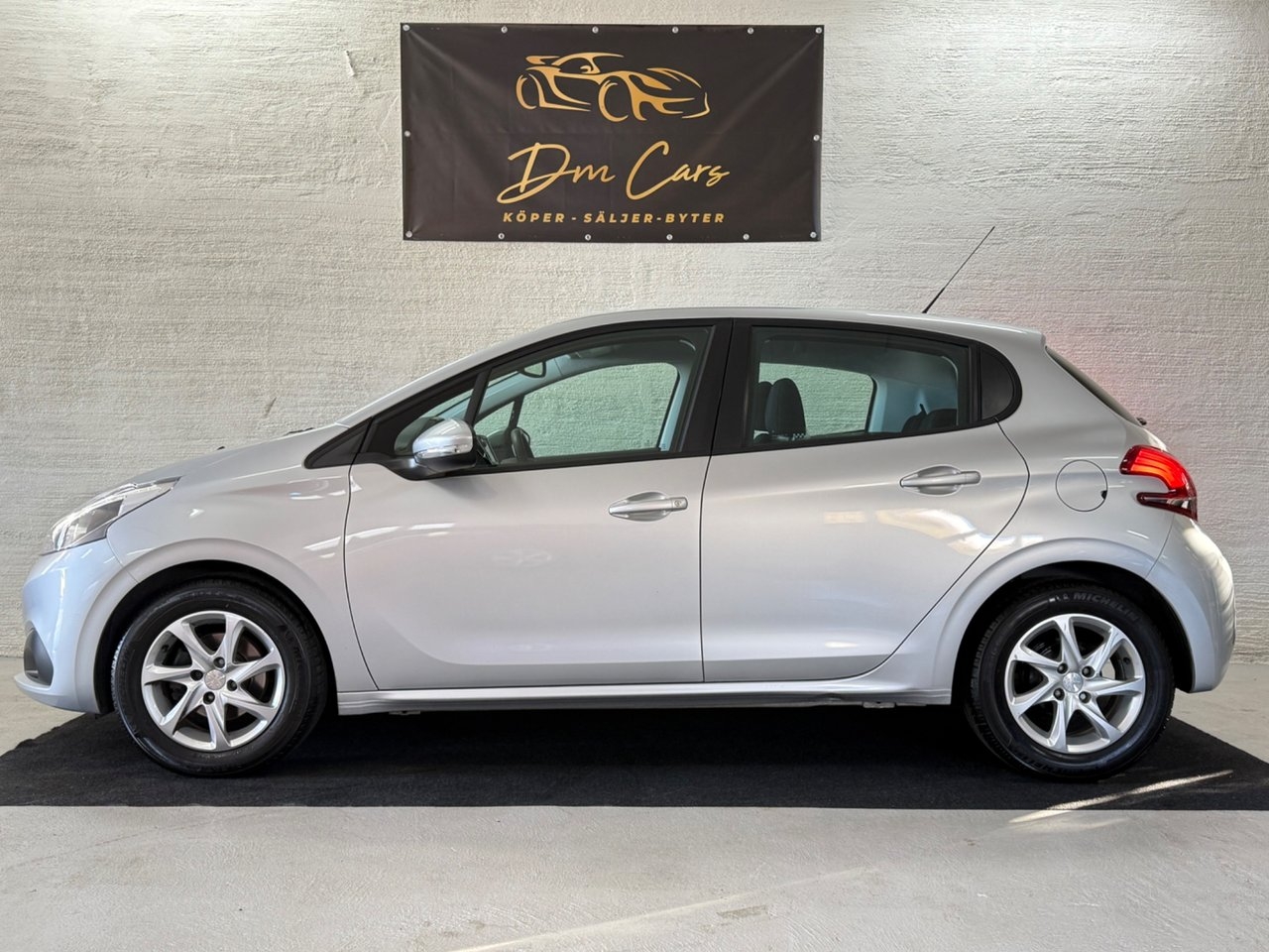 Peugeot 208 1.2 PureTech 82 2016, bild 4/10