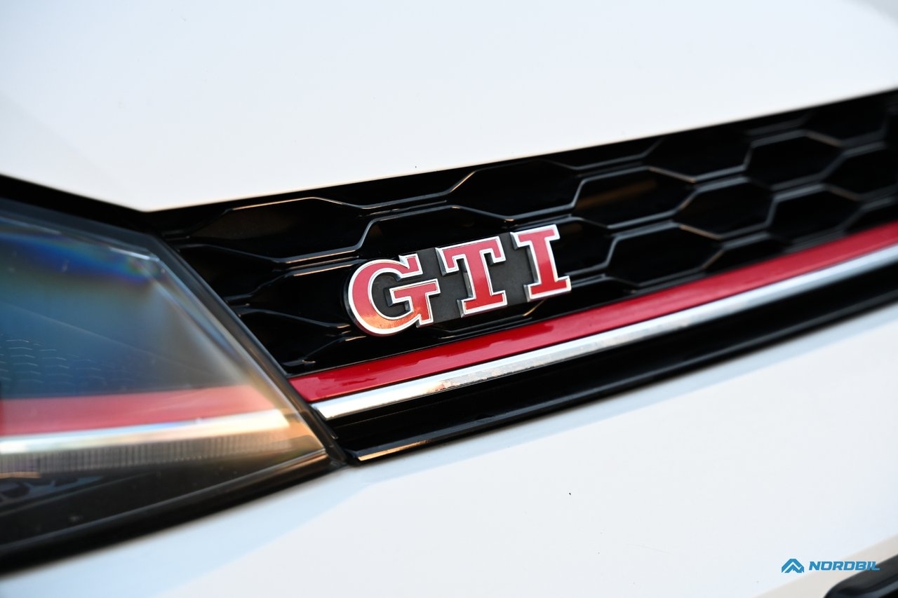 Volkswagen Golf GTI Performance 2018, bild 4/10