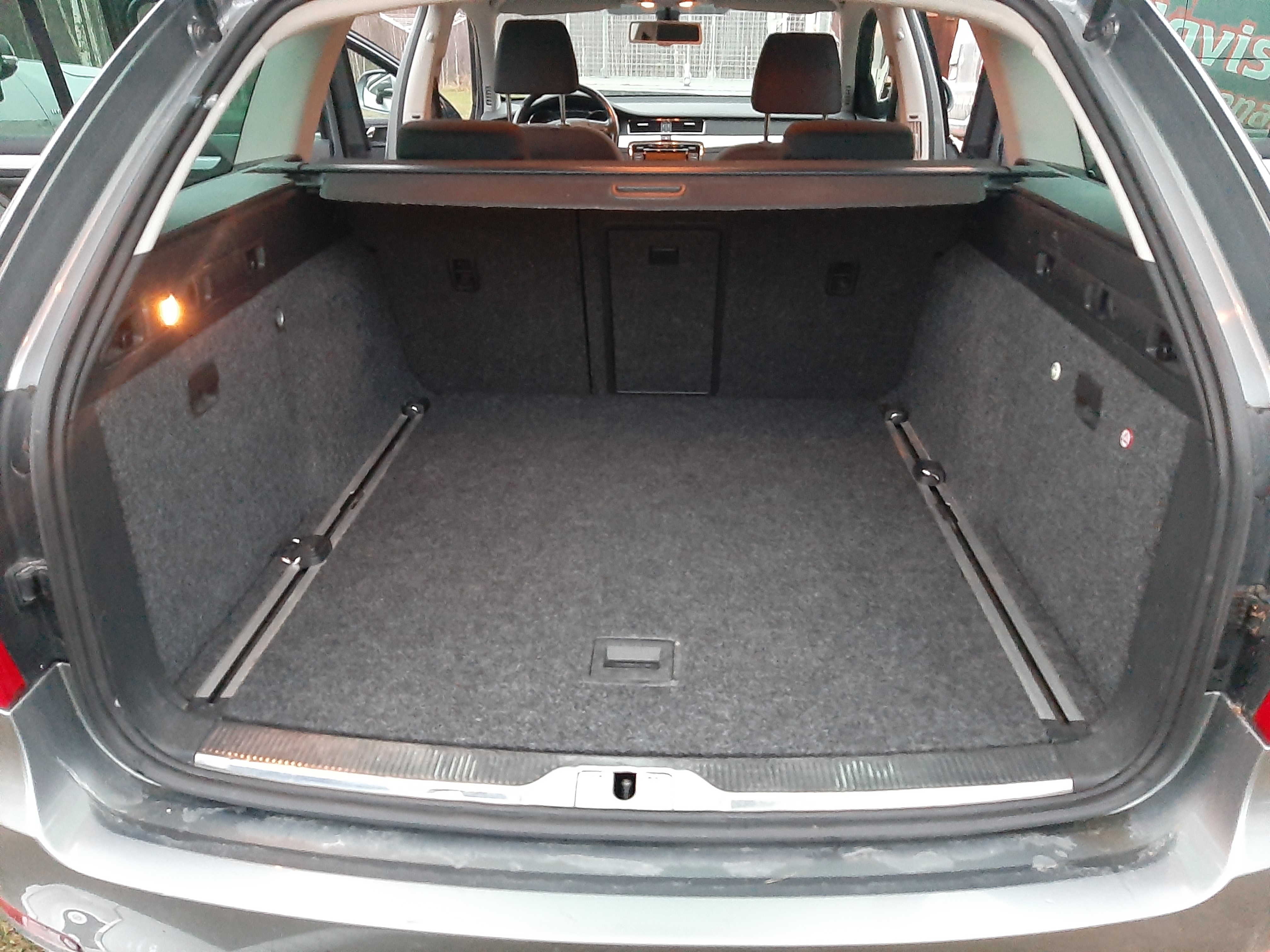 Skoda Superb 2.0 TDI 2012, bild 6/7