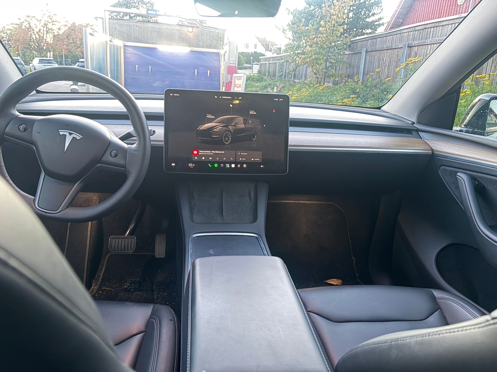 Tesla Model Y 2024, bild 4/6