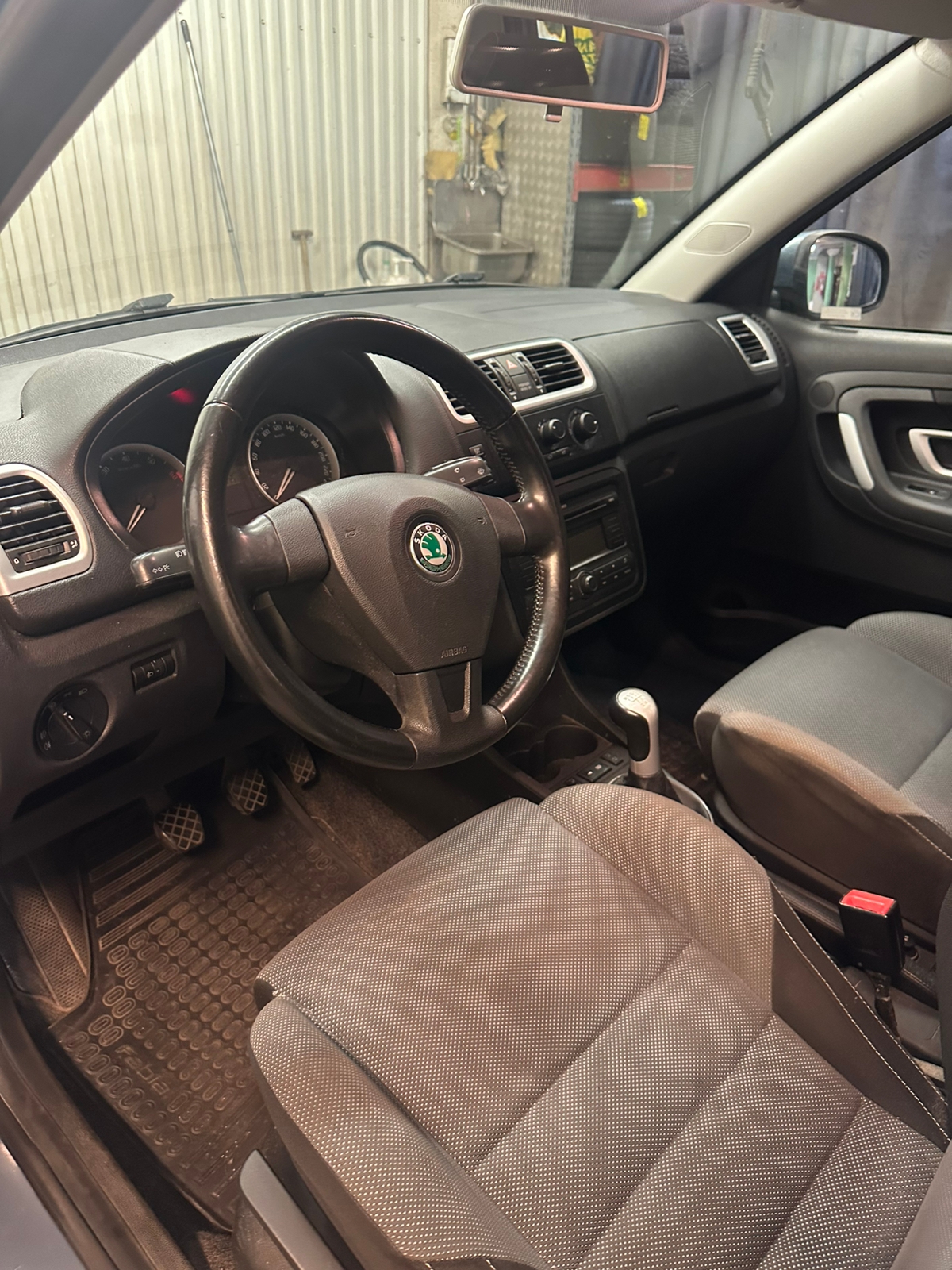 Skoda Fabia 1.4 16V 2007, bild 7/8