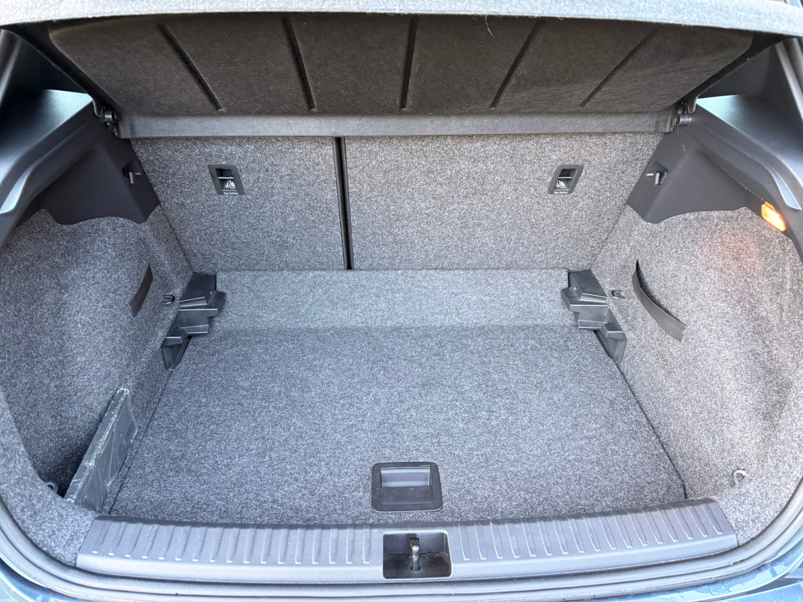 Seat Arona 2019, bild 7/8