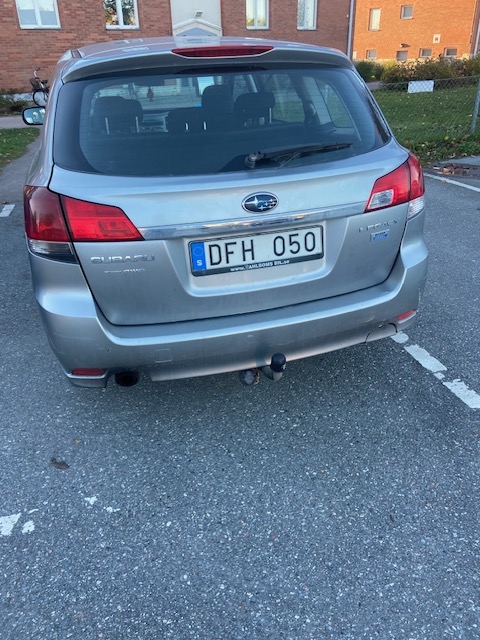 Subaru Legacy 2.0D 2011, bild 3/3