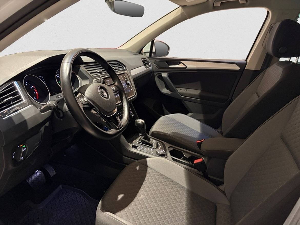 Volkswagen Tiguan 2.0 TSI 2020, bild 7/10
