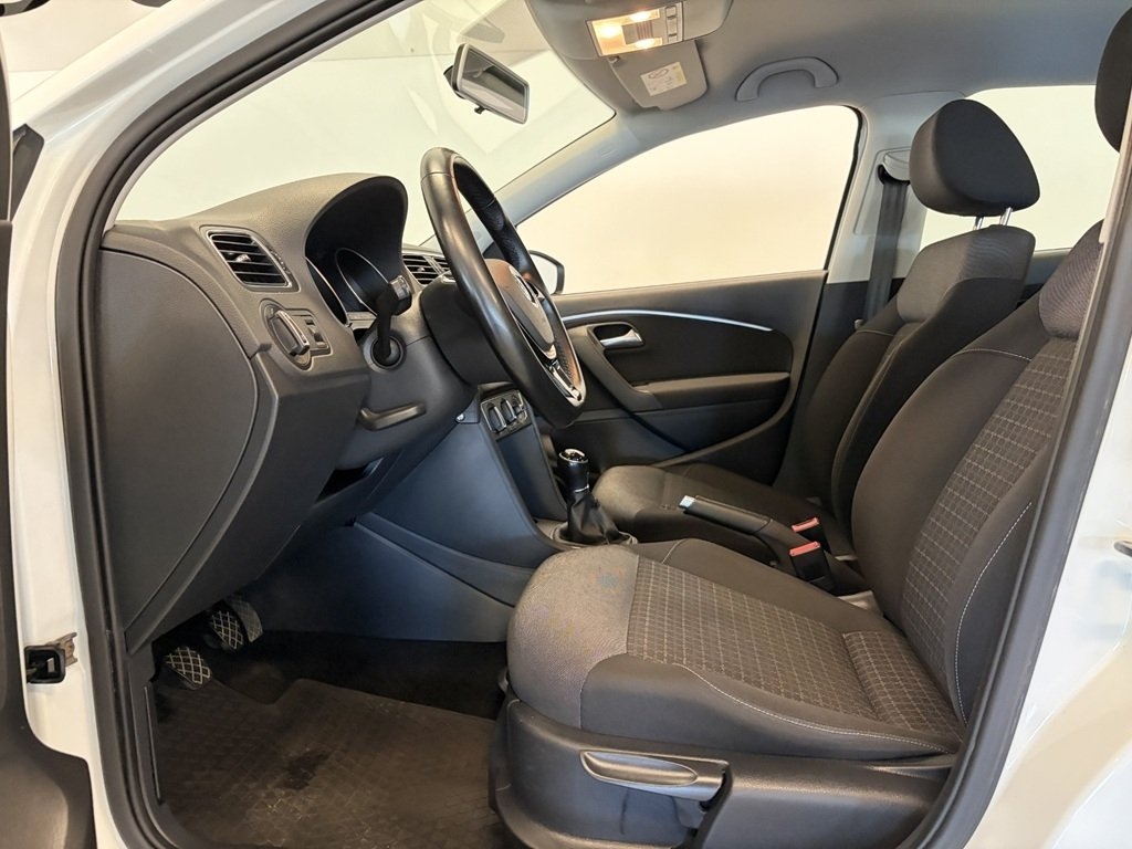 Volkswagen Polo 1.2 TSI 2016, bild 7/10
