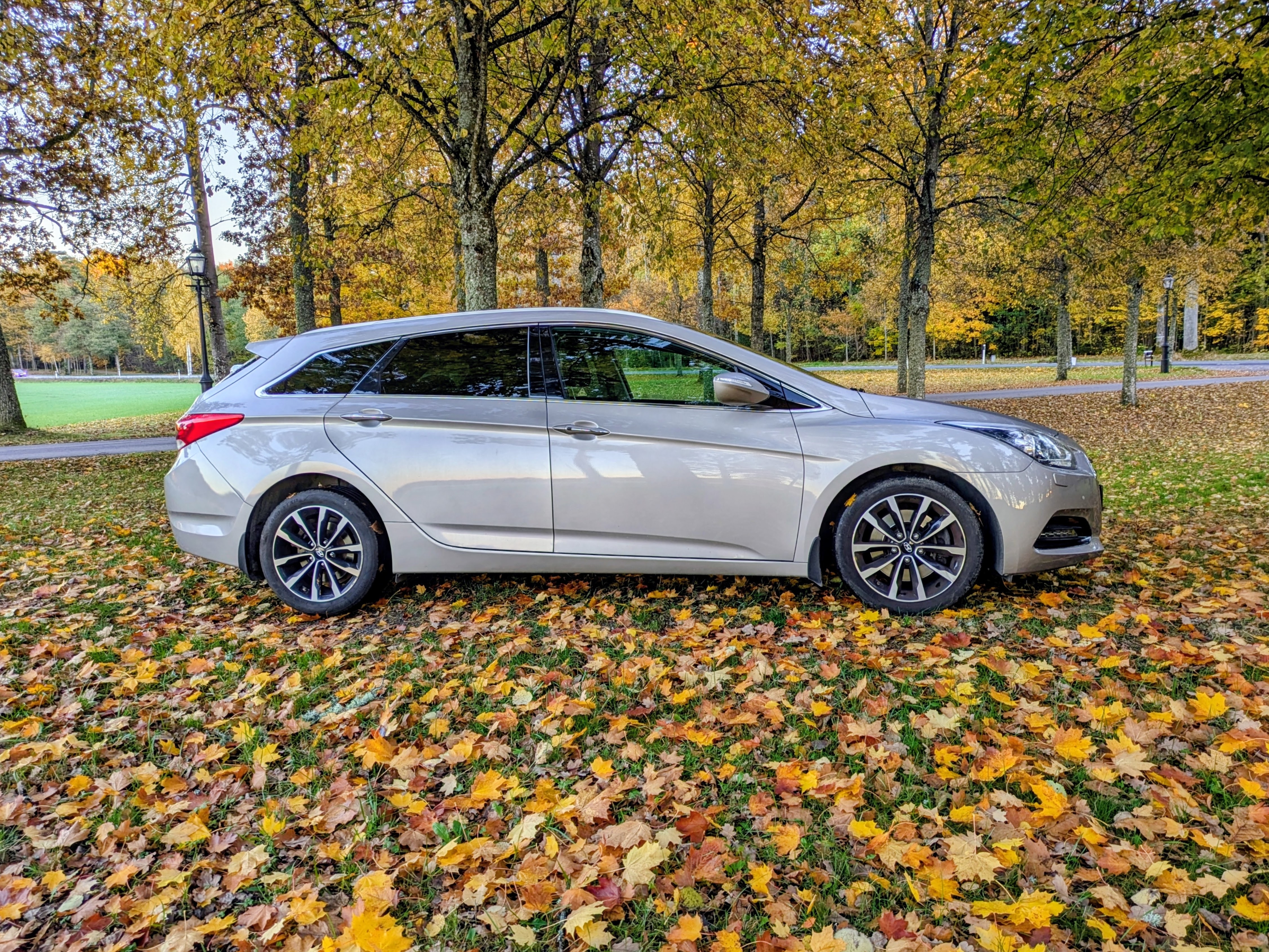 Hyundai i40 1.7 CRDi 2017, bild 2/4