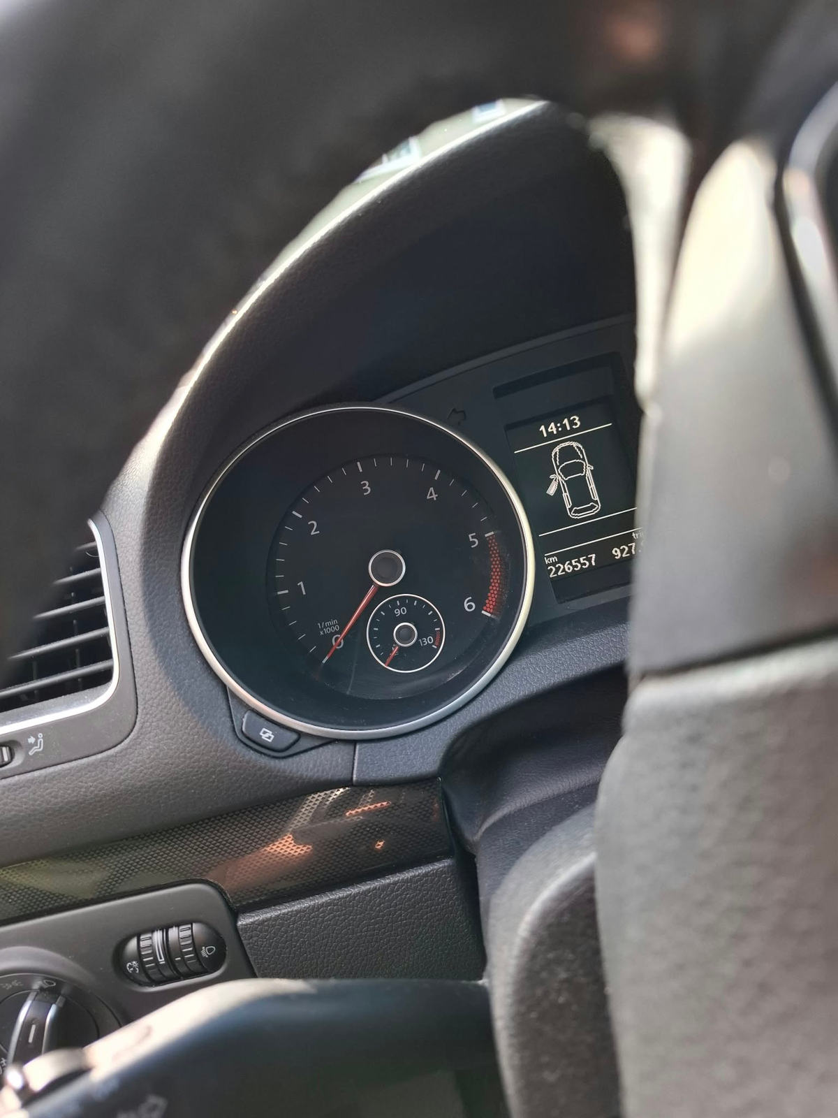 Volkswagen Golf 1.6 TDI 2011, kuva 5/10