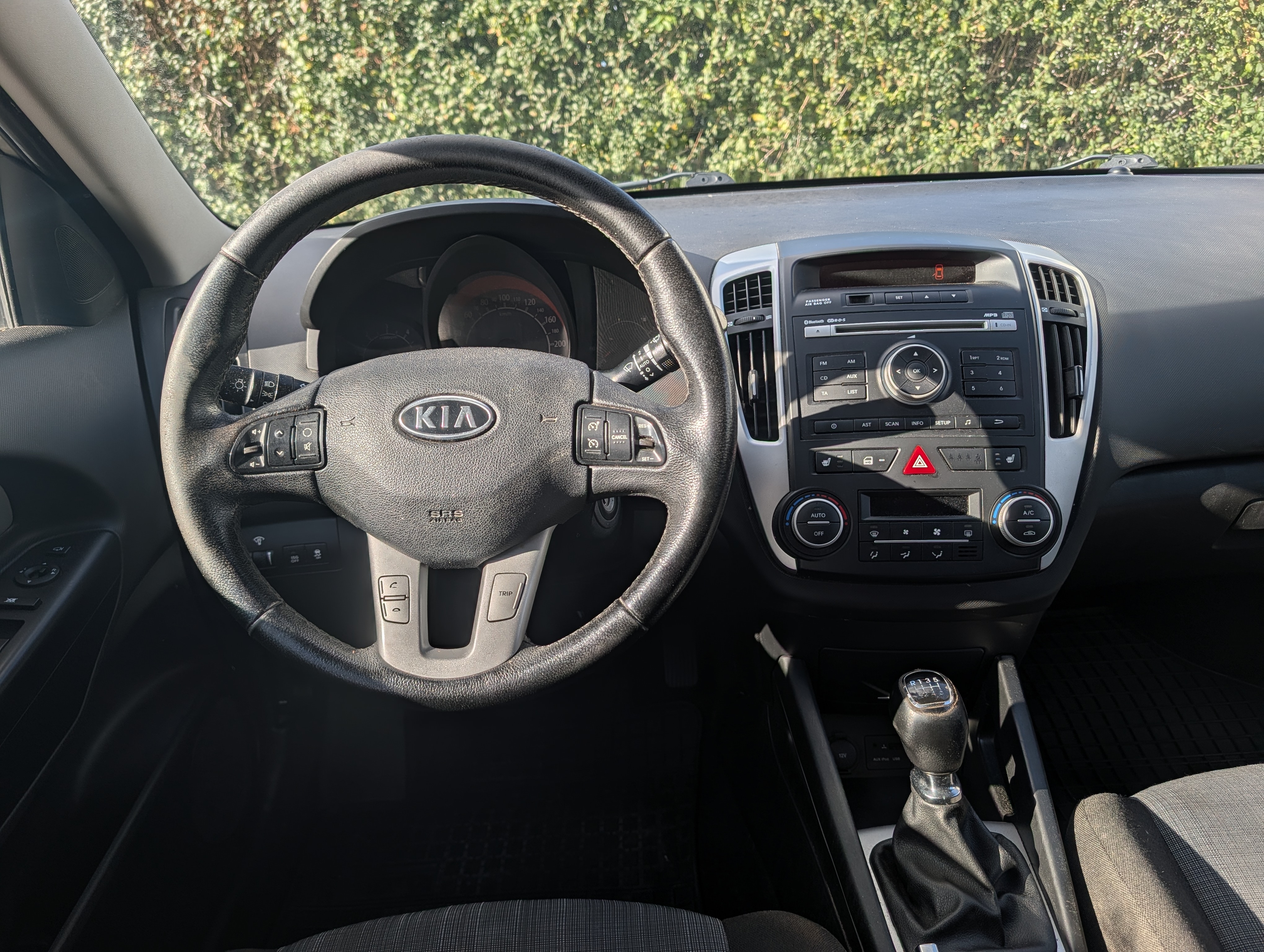 Kia Ceed 1.6 CRDi 128 2011, bild 3/3