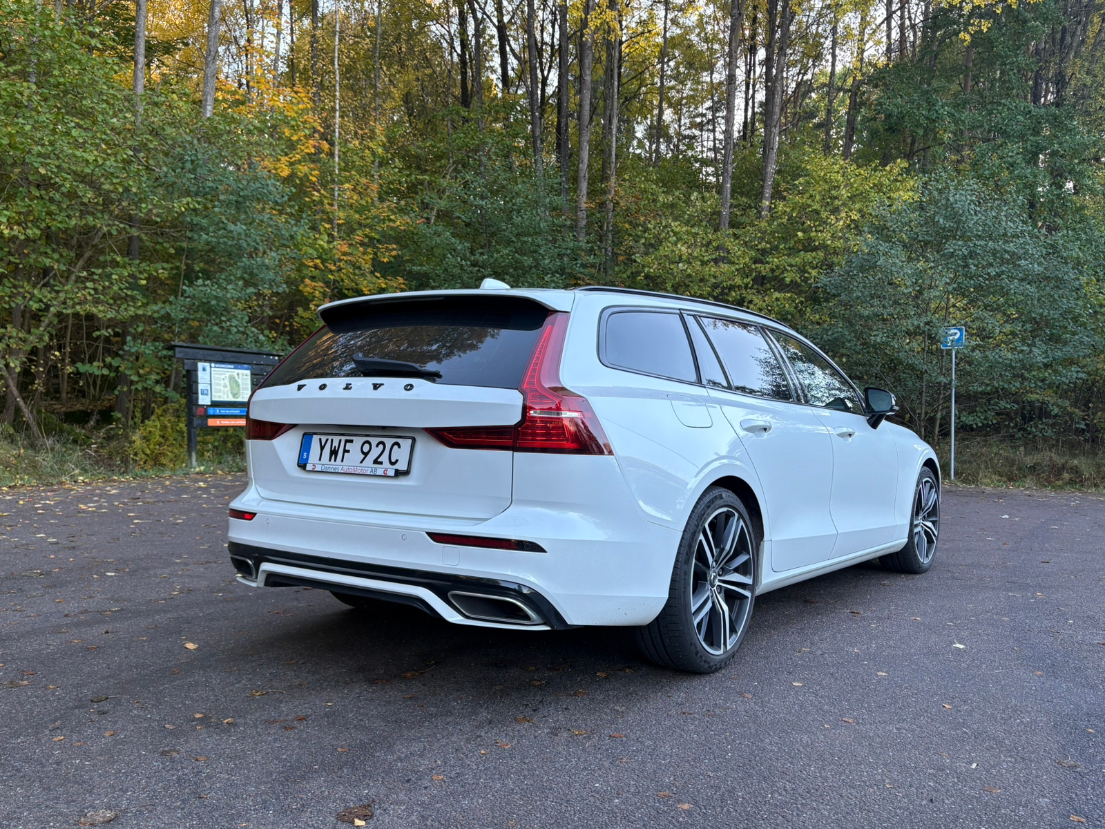 Volvo V60 T6 2021, bild 4/10