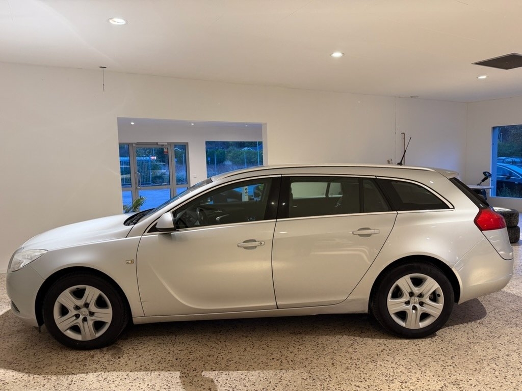 Opel Insignia 2.0 CDTI Edition 2010, bild 4/6