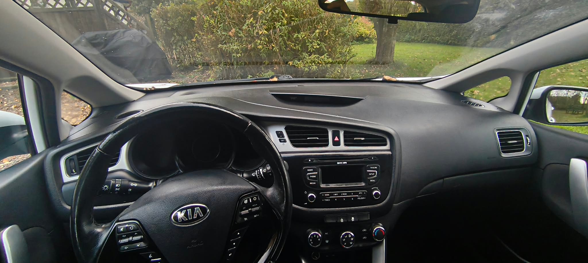 Kia Ceed 1.4 CRDi 90 2014, bild 5/6