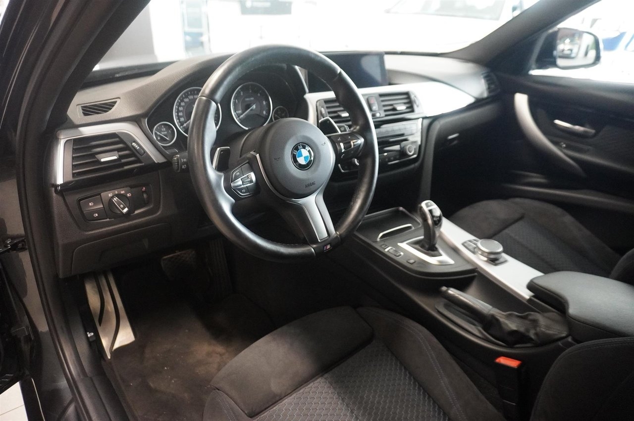 BMW 320d M Sport 2017, bild 2/10