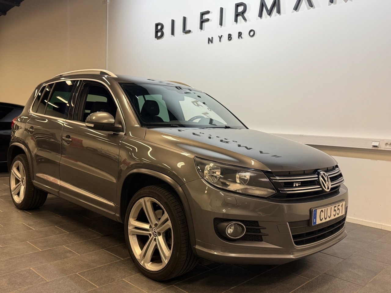 Volkswagen Tiguan 2.0 TDI R-Line 2015, bild 2/10